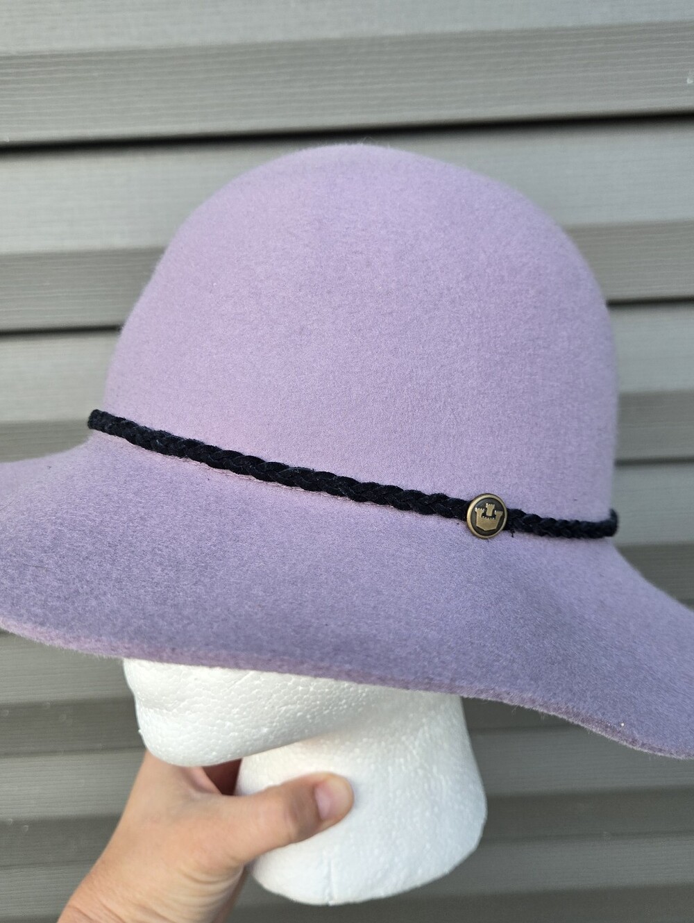 Goorin Bros Wool Felt Floppy Hat with Black Braided Band Womens Sz M. Flaws